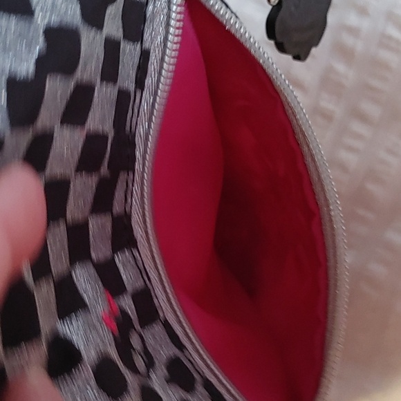 💚Monster High Black & Silver Crossbody Bag - Picture 6 of 15